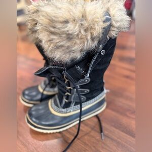 SOREL Joan of Arctic Women's Black Suede Winter Boots SZ 8